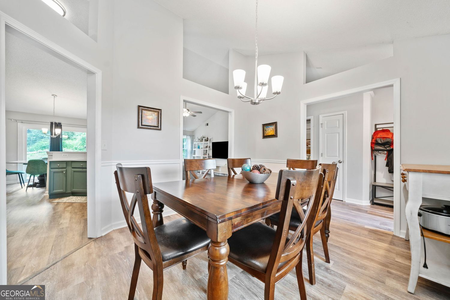 RIVER HILL - Residential