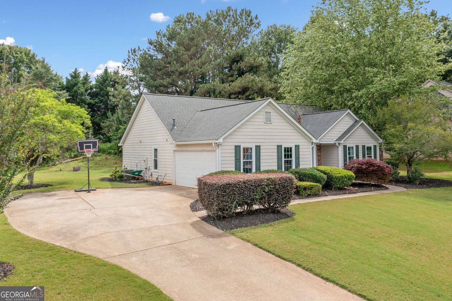 RIVER HILL - Residential