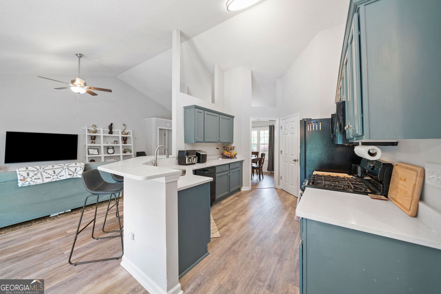 RIVER HILL - Residential