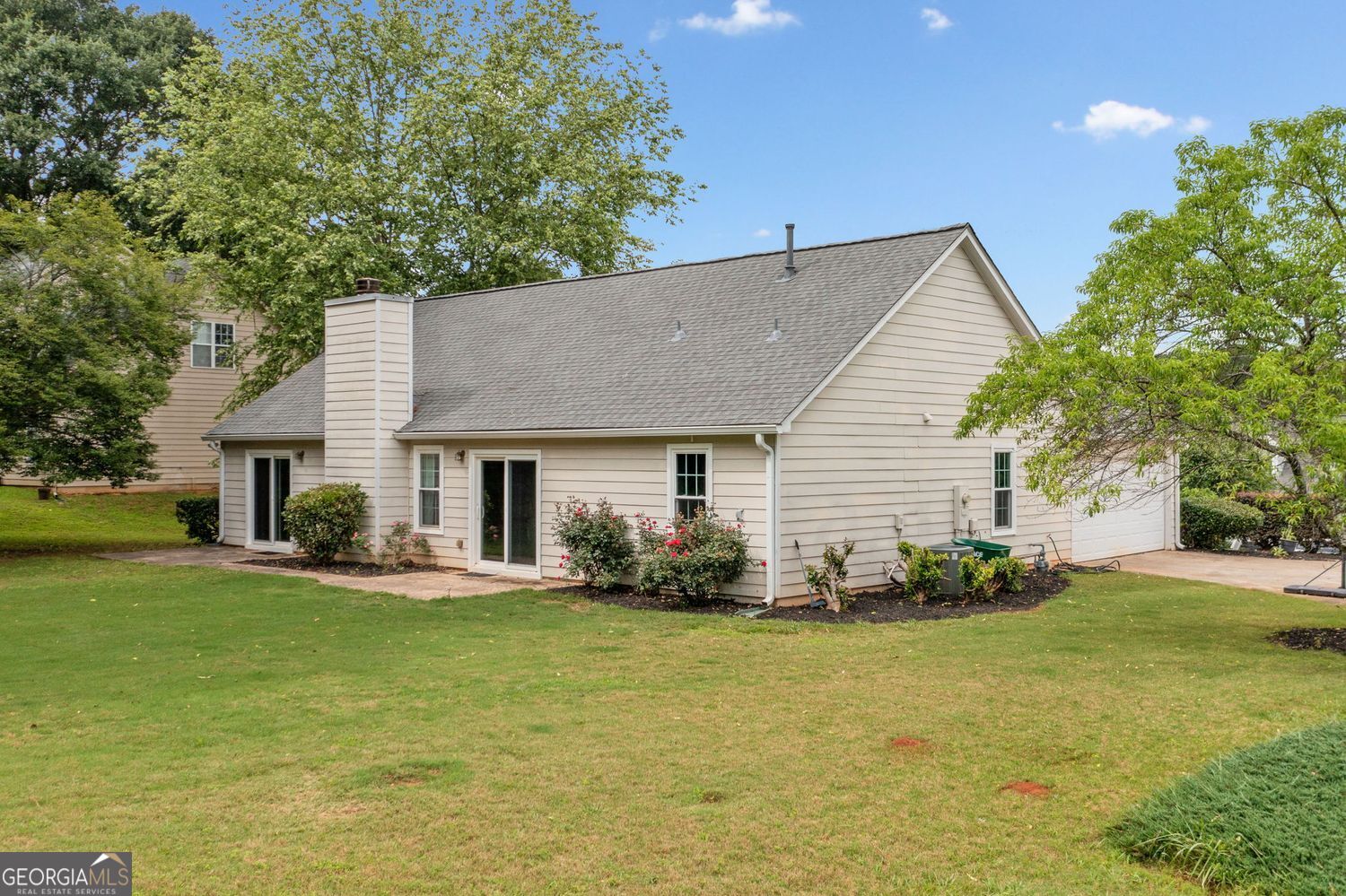 RIVER HILL - Residential