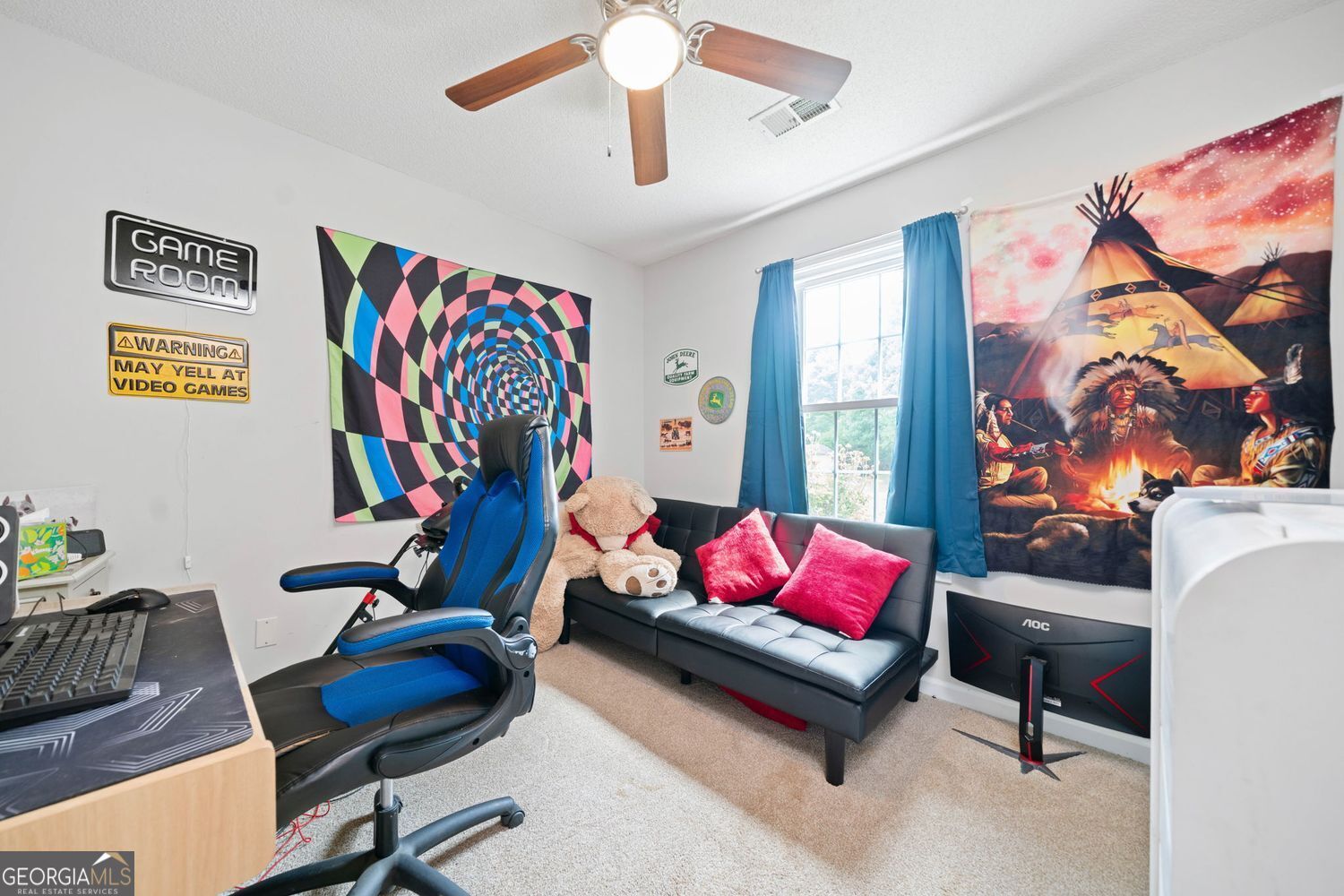 RIVER HILL - Residential