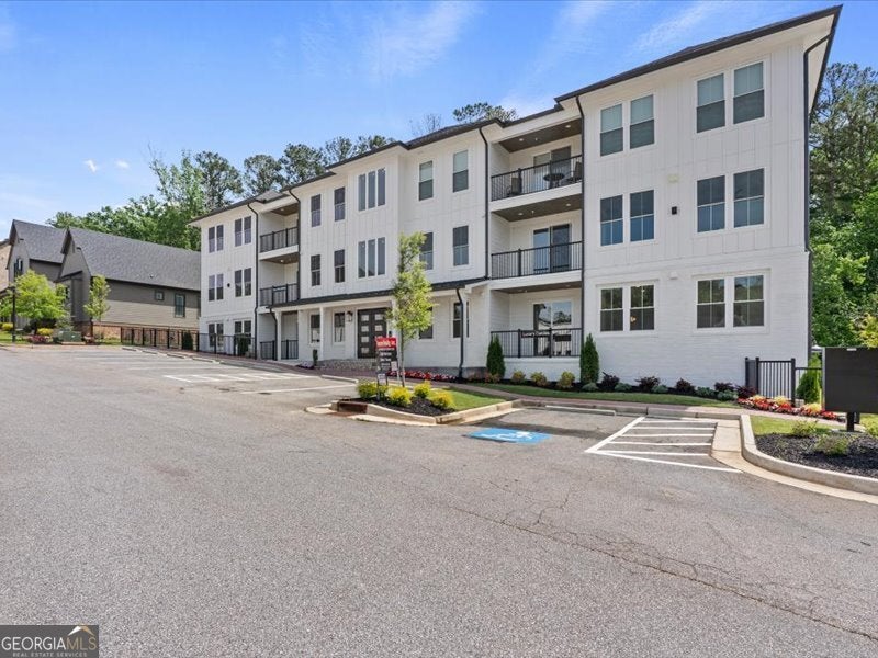 1050 Blair LN 303