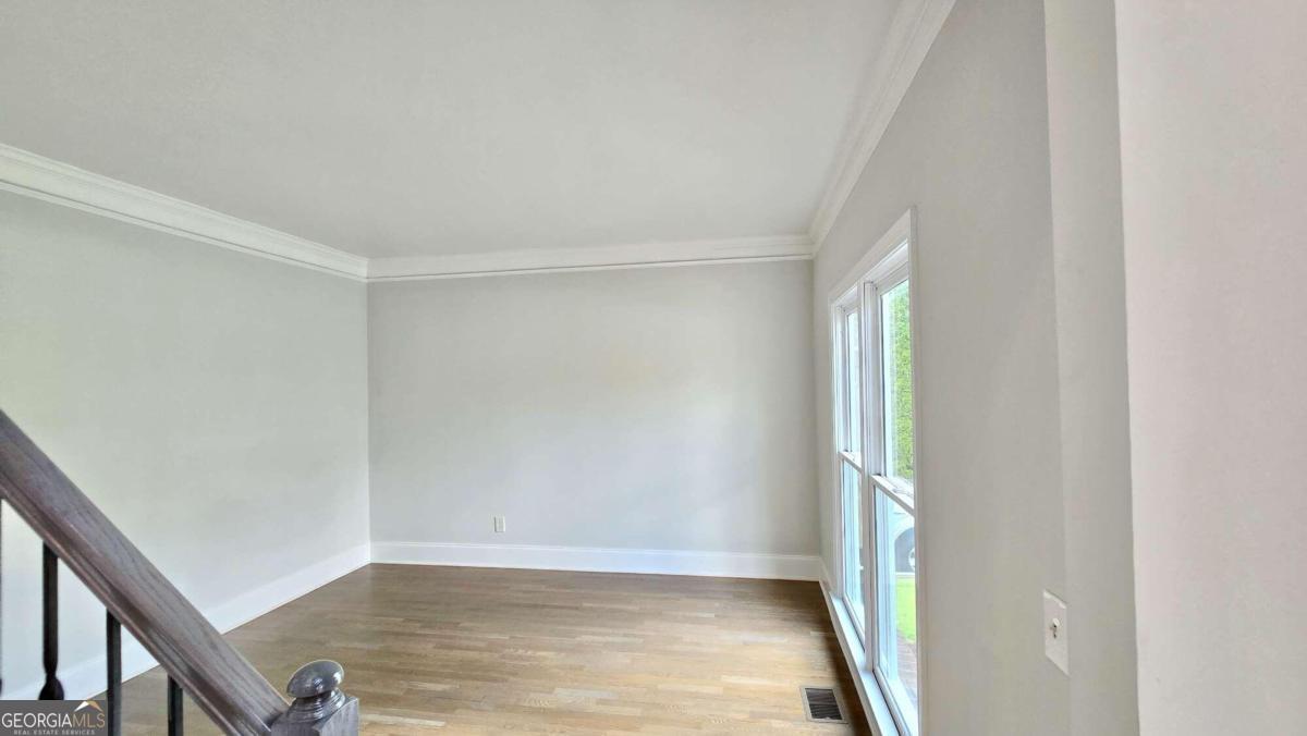 838 Natchez Valley TRCE NE