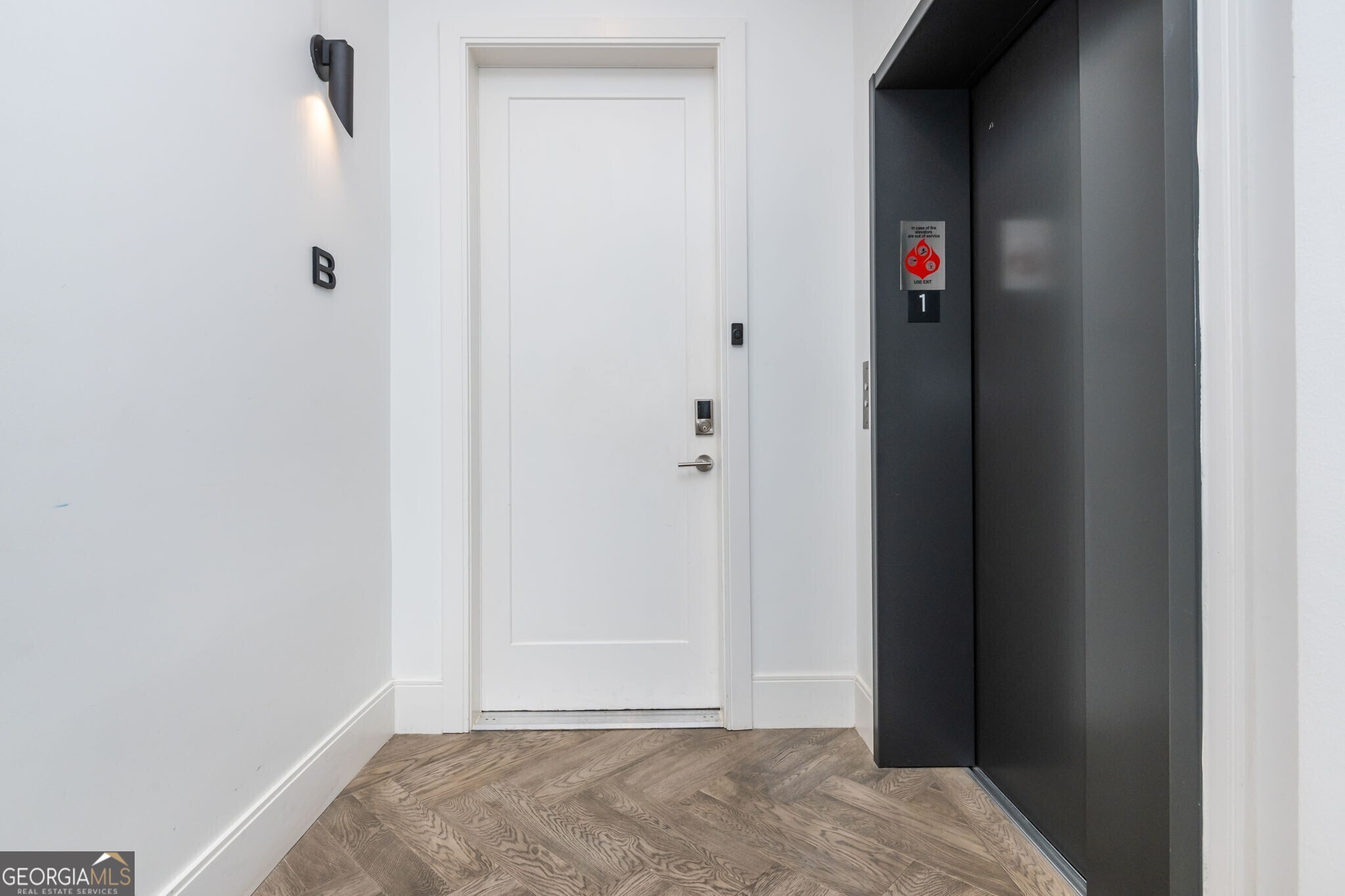 1494 Red Fox DR NE B