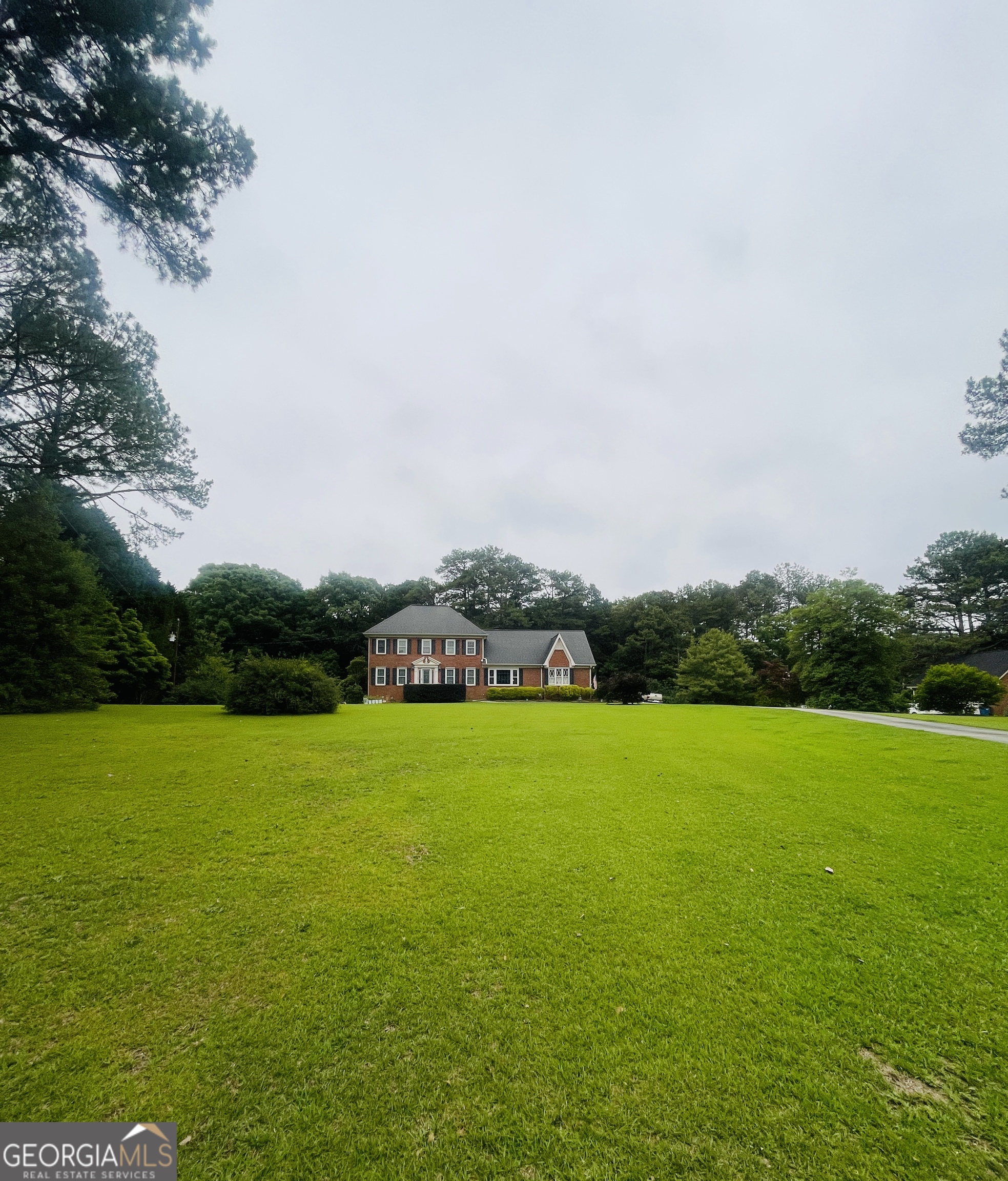 1452 Hillside DR