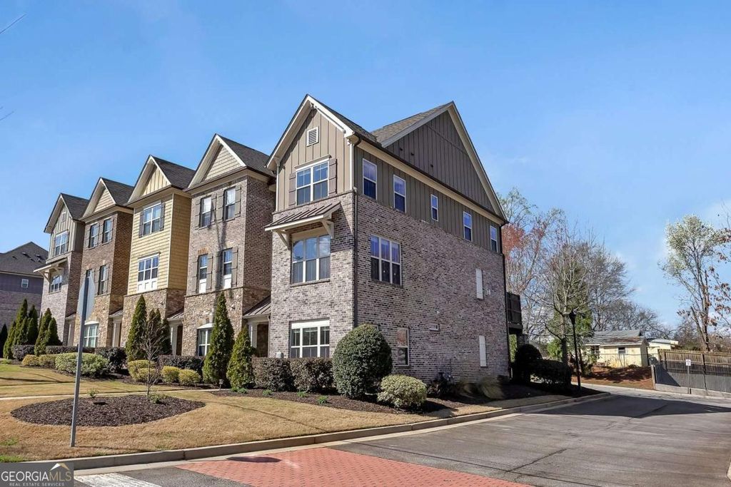 Photo of 1389 Hawthorne Avenue SE, Smyrna, GA 30080 (MLS # 10708344)