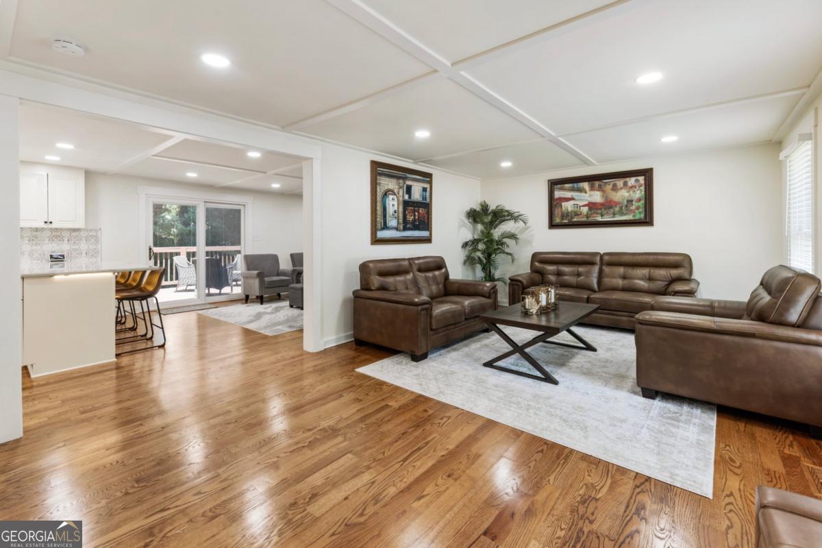 321 Crabtree CT