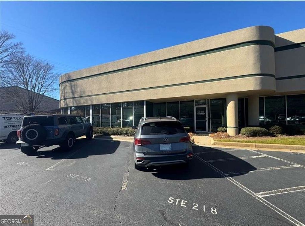 Photo of 975 Cobb Place Boulevard NW #218, Kennesaw, GA 30144 (MLS # 10764504)