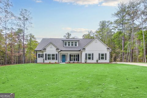 A home in Newnan