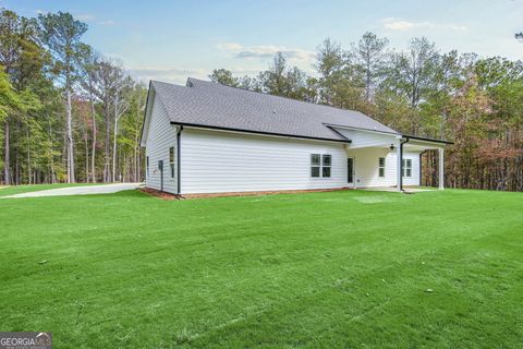 A home in Newnan