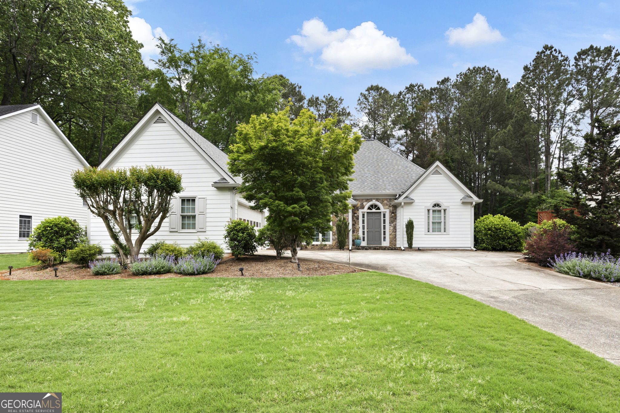 5042 Southland DR