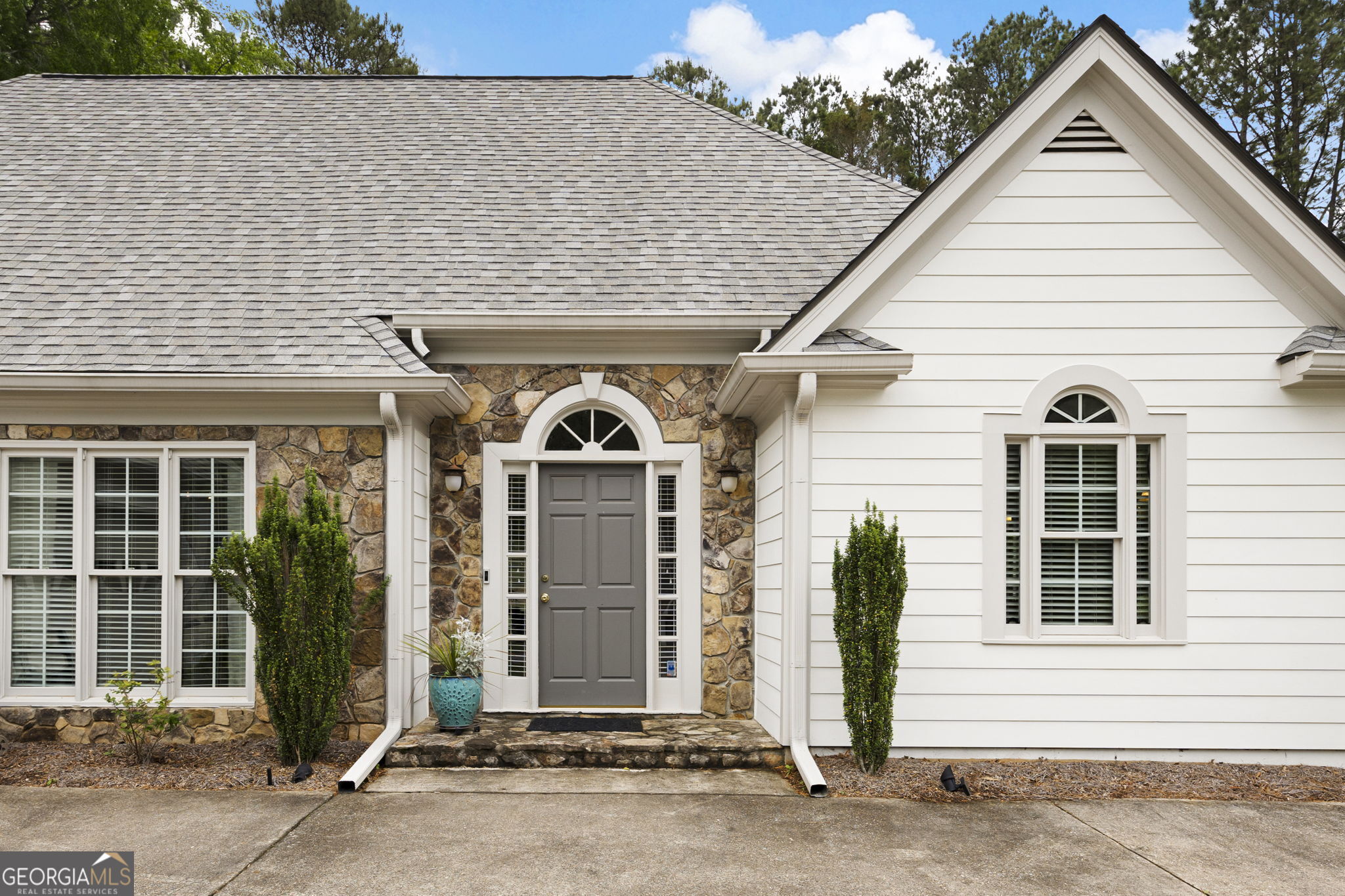 5042 Southland DR