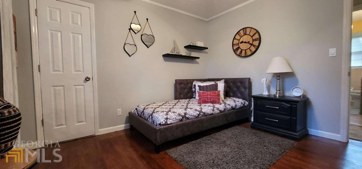 SOUTH GORDON HILLS - Residential