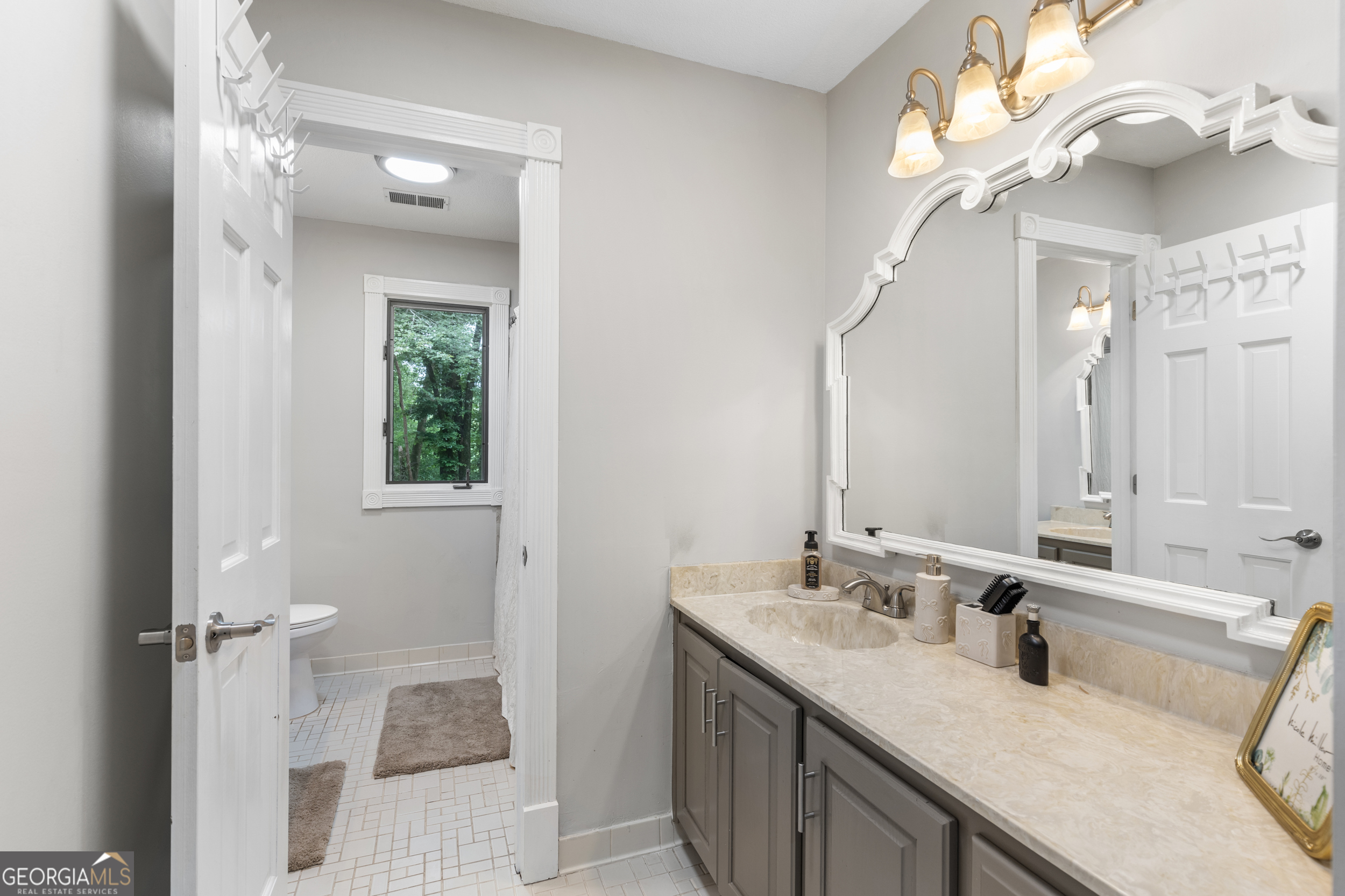 Farmbrook - Residential