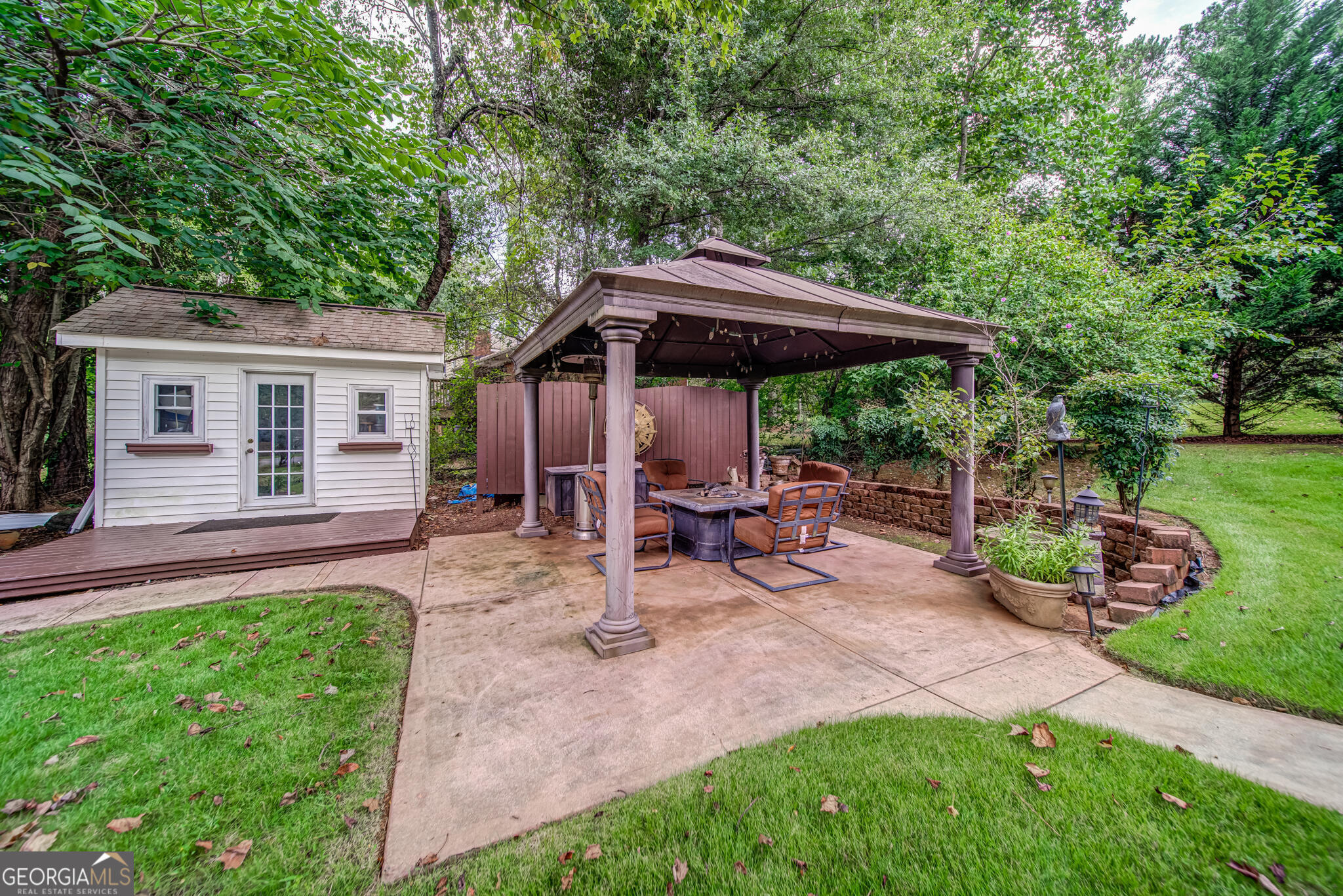SHADOWWOOD - Residential