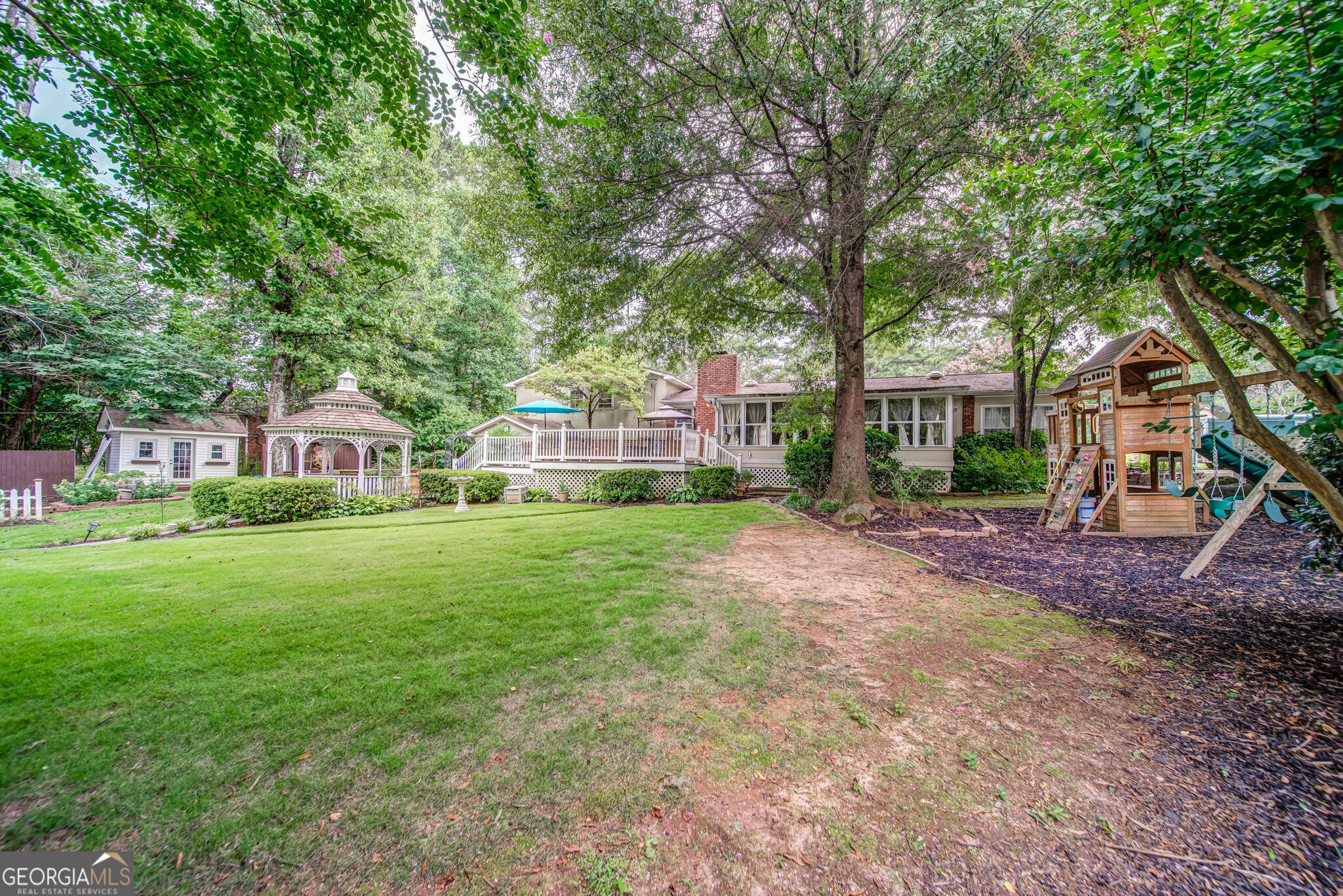 SHADOWWOOD - Residential