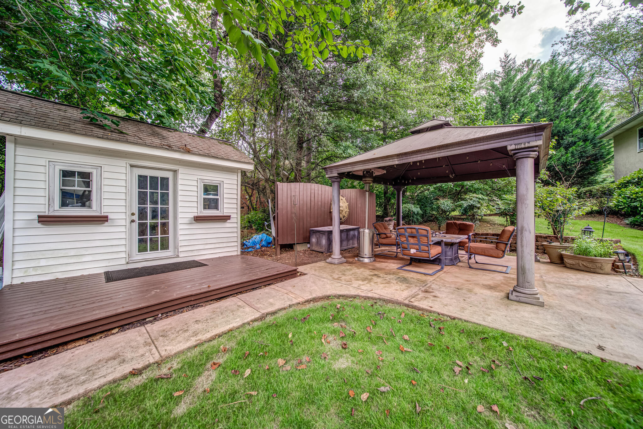 SHADOWWOOD - Residential