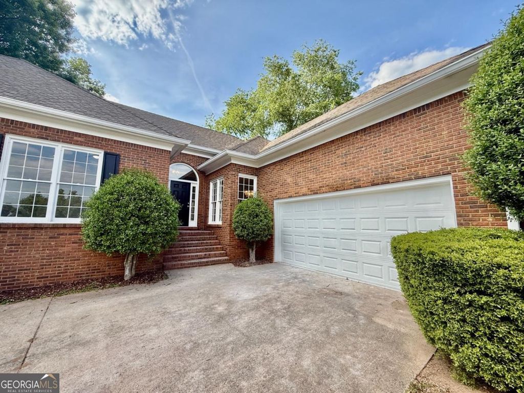Photo of 3607 Hampstead Lane NE, Roswell, GA 30075 (MLS # 10741169)