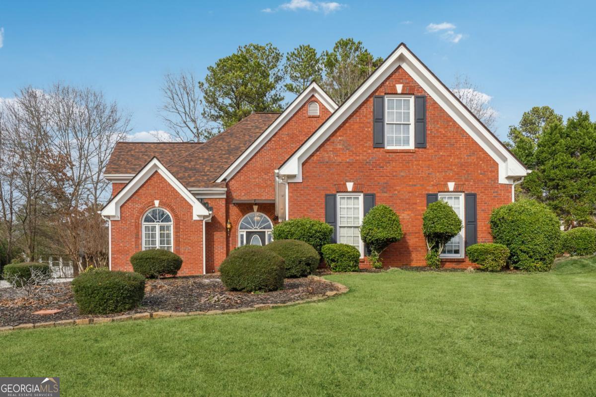 Westchester Lake Community! Featuring a grand two-story foyer that flows into a spacious family room, this home offers 4 bedrooms, 2.5 baths, and thoughtful updates throughout. The owner's suite is conveniently located on the main level, complete with a double vanity, separate shower, and soaking tub. A half bath on the main floor provides added convenience for guests. Upstairs, you'll find three additional generously sized bedrooms and a full bath. The kitchen boasts gorgeous stone countertops, and new flooring has been installed throughout the home, enhancing its modern appeal. Don't miss this incredible opportunity to lease a beautifully updated home in a fantastic community! Schedule your private showing today.