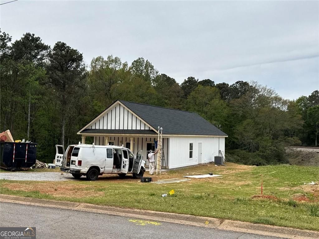 Photo of 29 Laurel Lane, Carrollton, GA 30116 (MLS # 10726419)