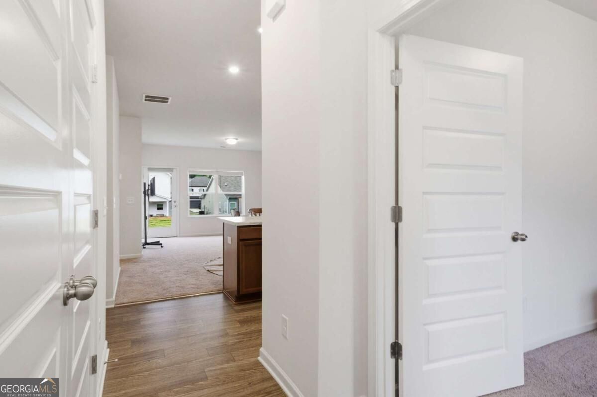 31 Brooke CT SE