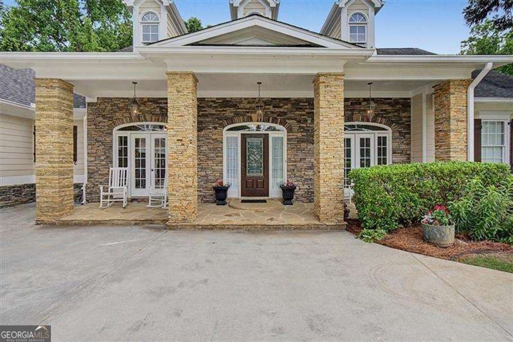 Photo of 5099 Waldenbrooke Court NW, Acworth, GA 30101 (MLS # 10769987)
