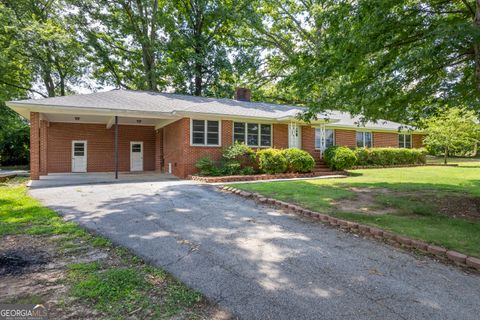 A home in Carnesville