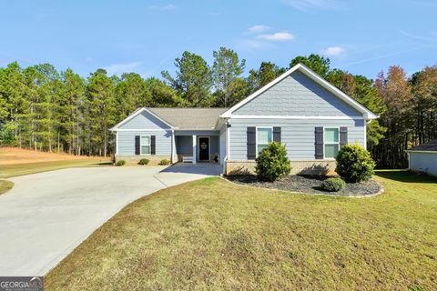 Photo of 129 Magnolia Trail, Milner, GA 30257 (MLS # 10639379)