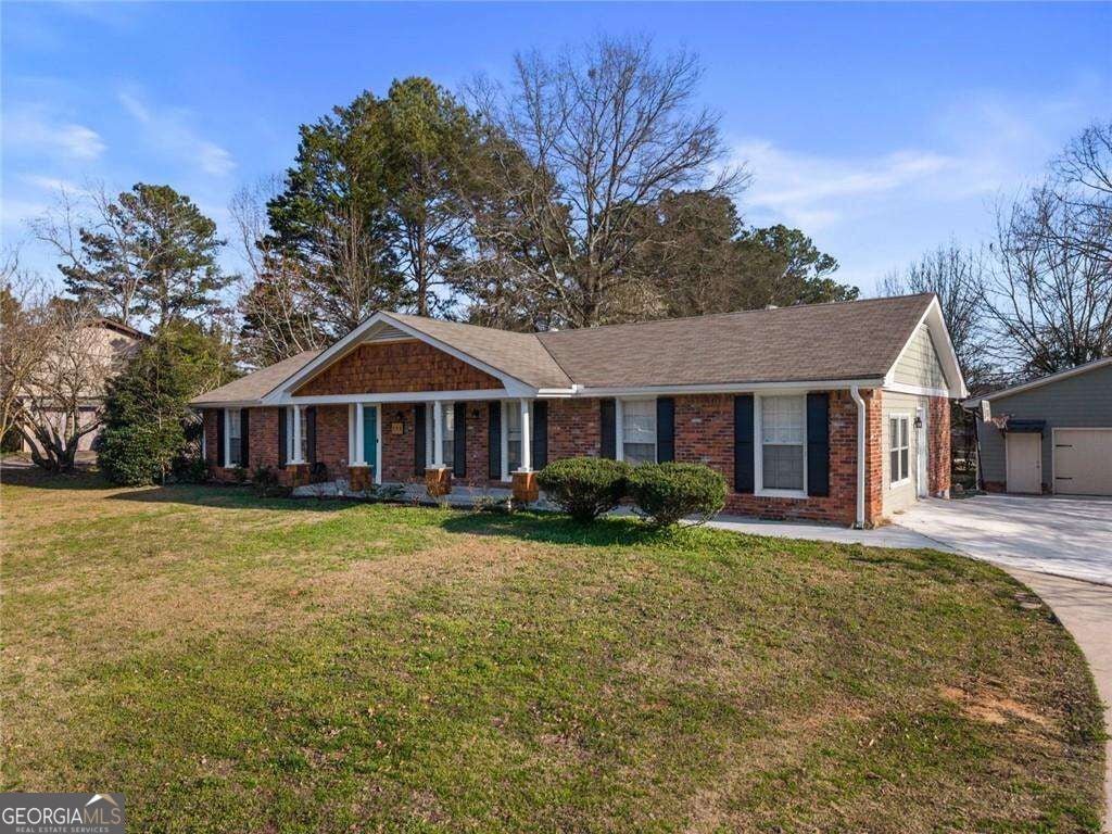 Photo of 599 Honey Creek Road SE, Conyers, GA 30094 (MLS # 10850182)