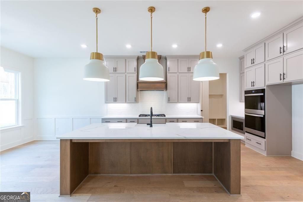 Cumming, Georgia 30028, United States, 5 Bedrooms Bedrooms, ,5 BathroomsBathrooms,Residential,Active,222642