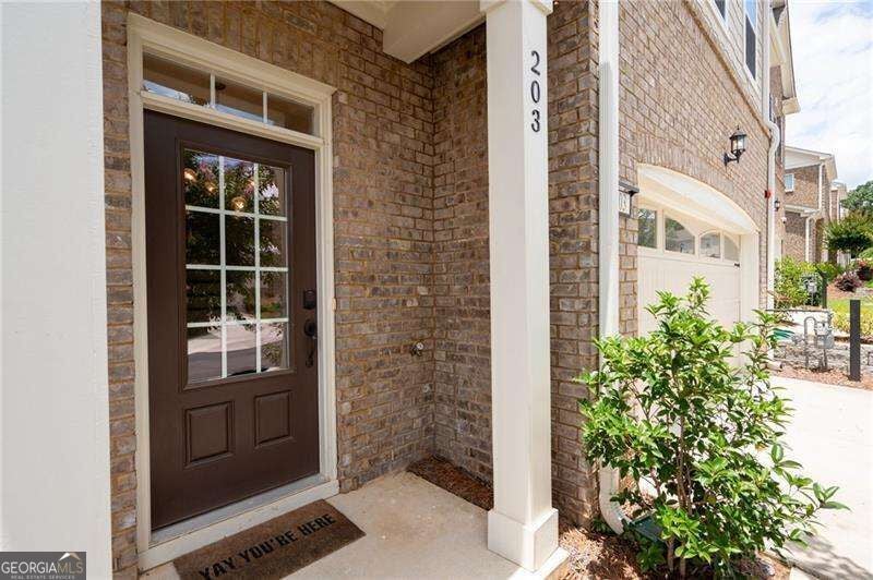 203 Holden WAY