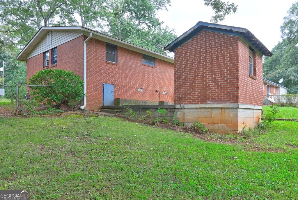 Photo of 5838 Highway 42, Ellenwood, GA 30294 (MLS # 10672361)
