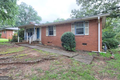 Photo of 5838 Highway 42, Ellenwood, GA 30294 (MLS # 10672361)