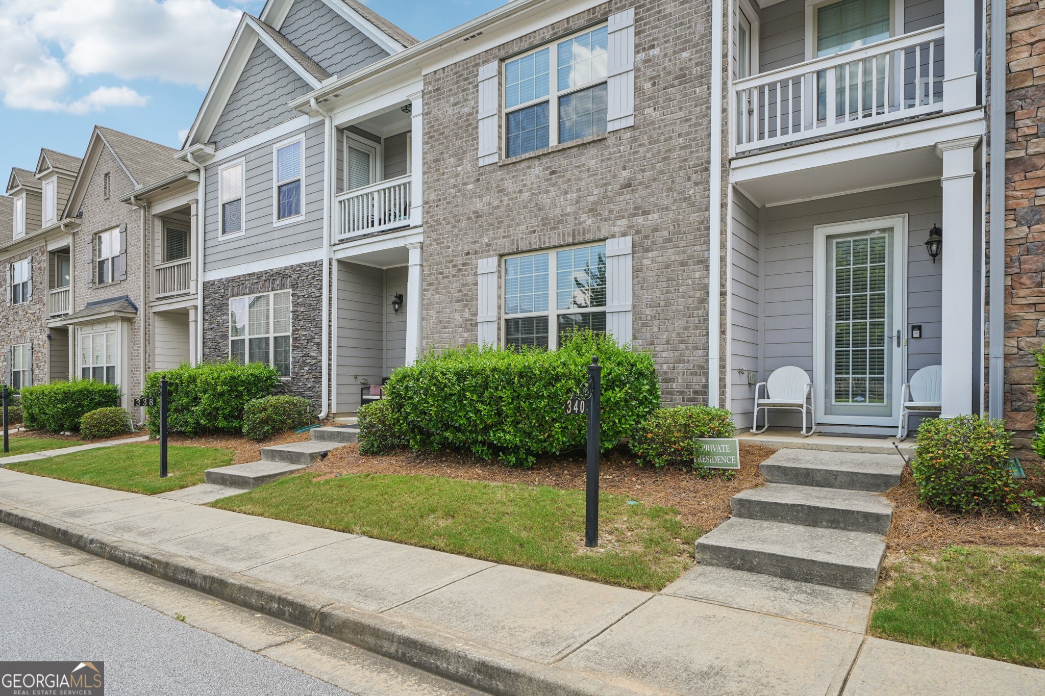 340 Avalon SQ