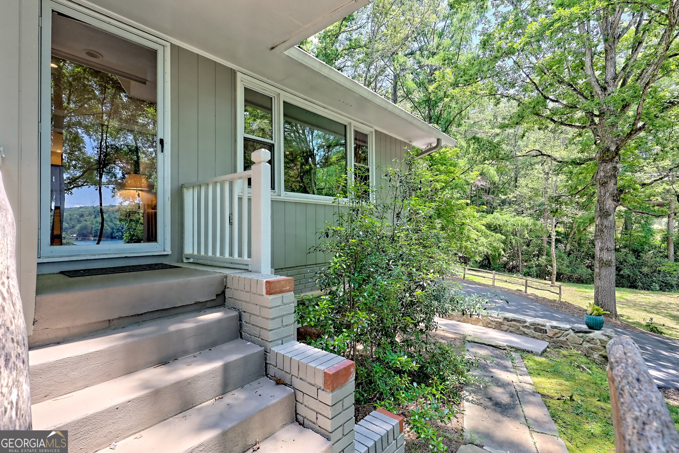 968 Lake Rabun RD