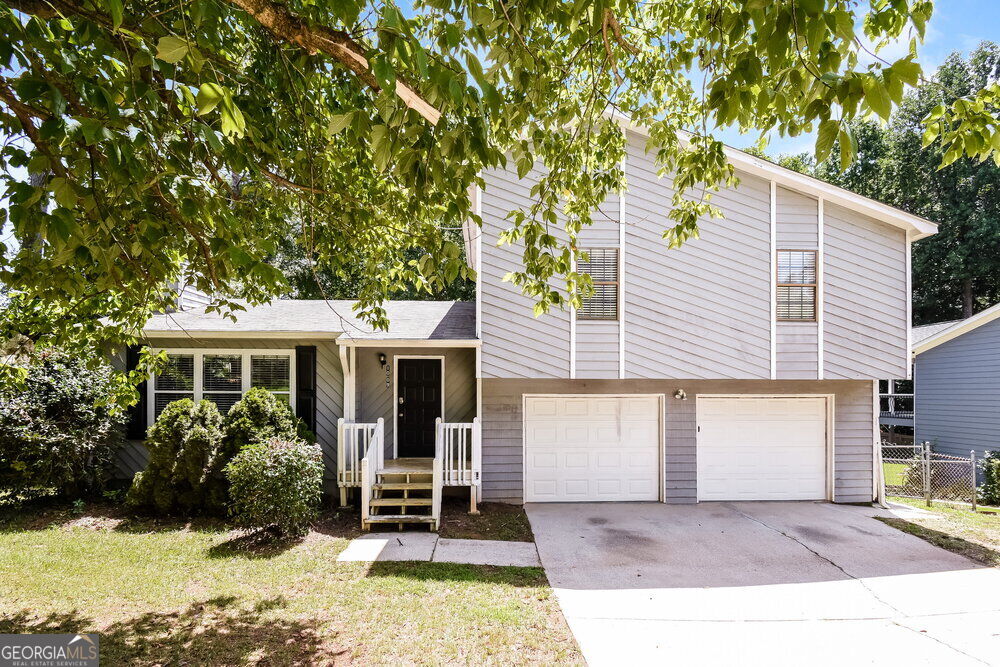 Photo of 1009 Hicksmil Drive SW, Marietta, GA 30060 (MLS # 10873990)