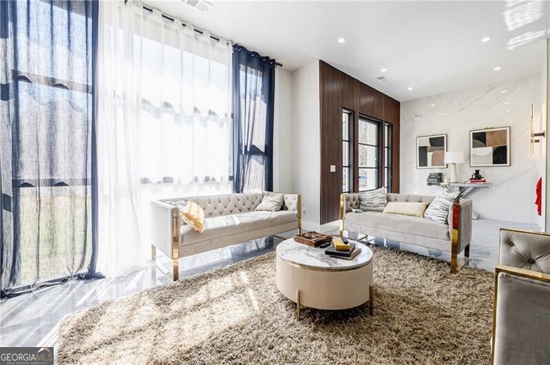 Hunters Trace - Residential