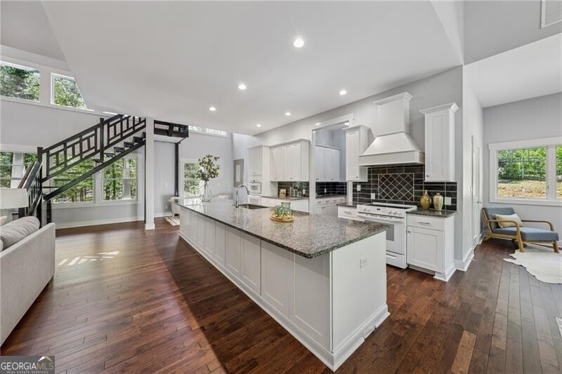 Milton, Georgia 30004, United States, 3 Bedrooms Bedrooms, ,3 BathroomsBathrooms,Residential,Pending,109713