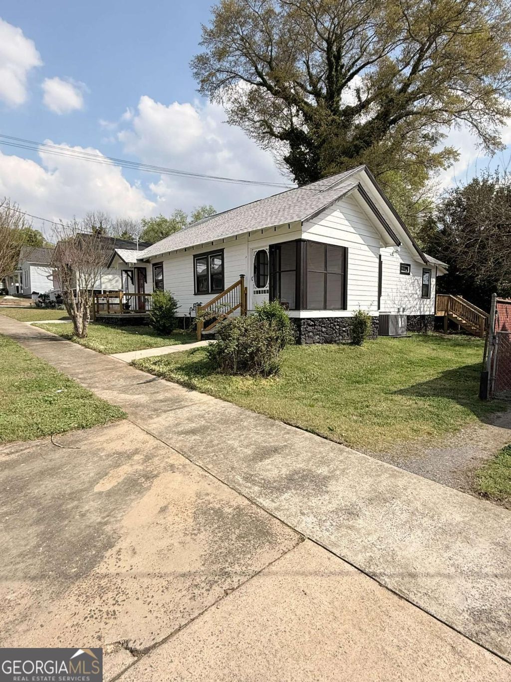 Photo of 2 E 10th Street SW, Rome, GA 30161 (MLS # 10720277)