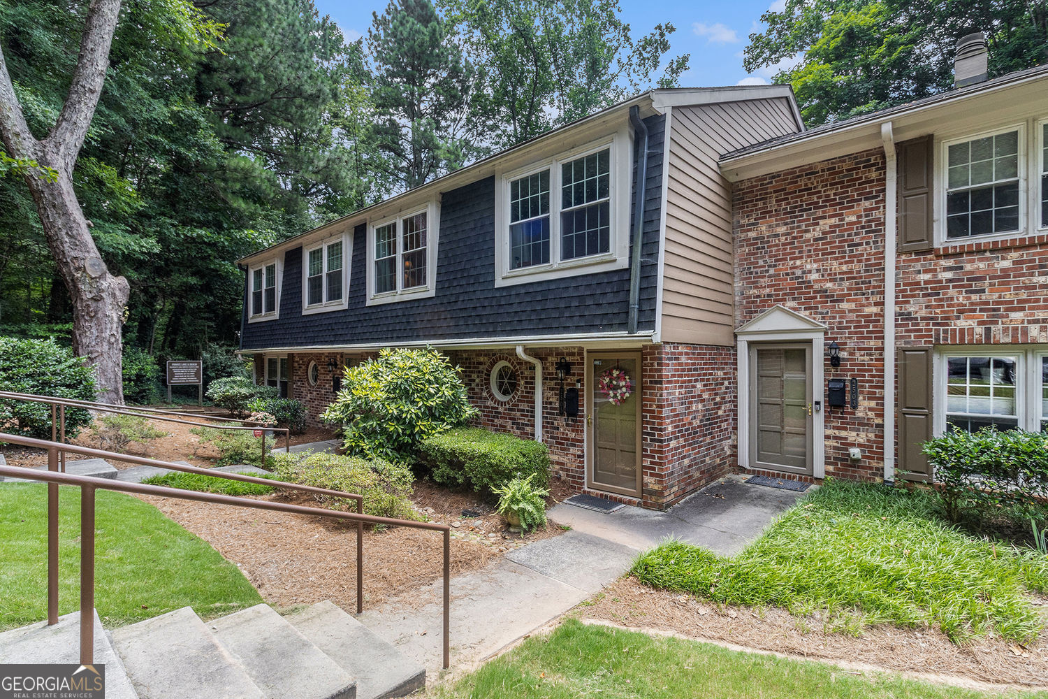 2505 Northlake Court Northeast