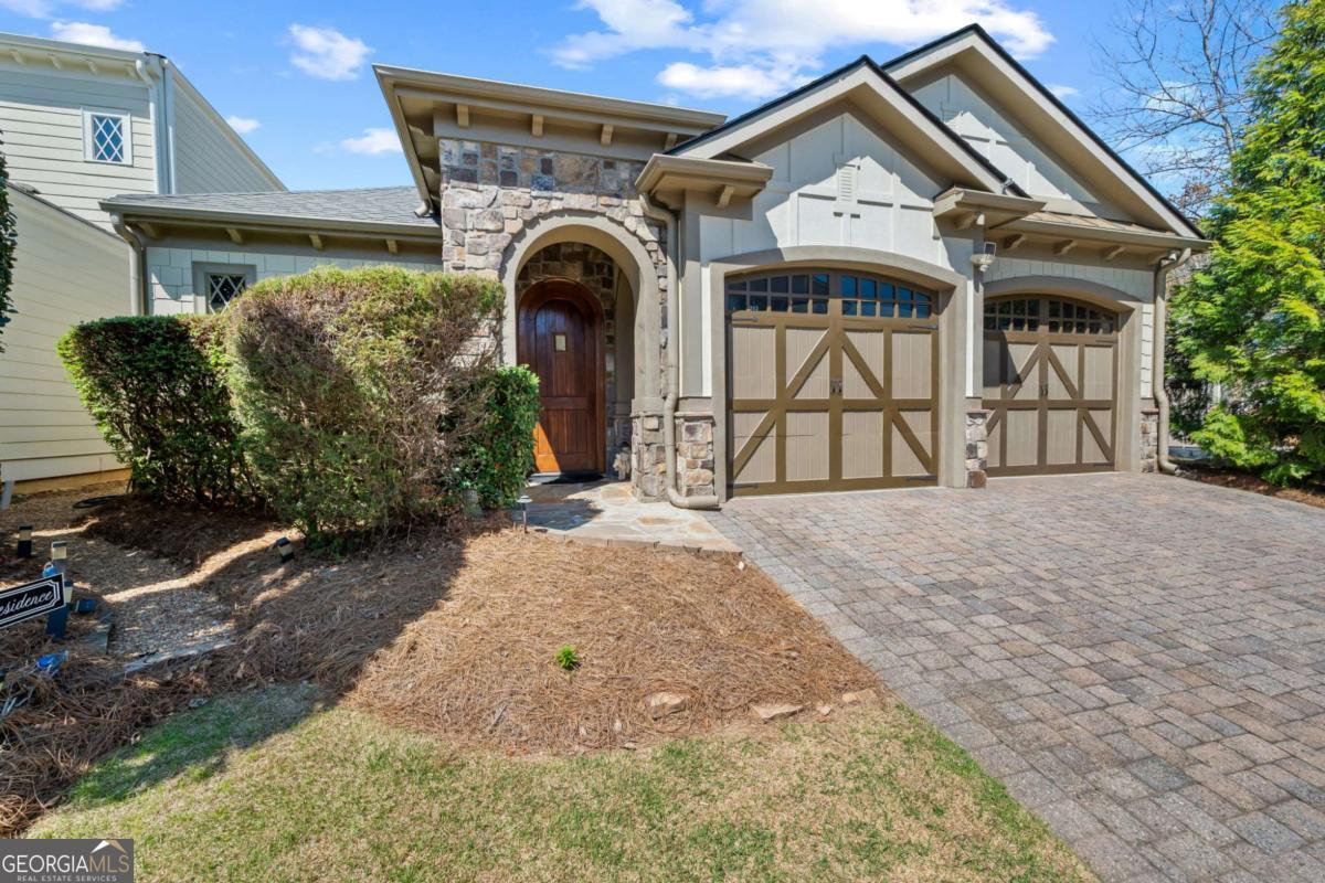 313 Gray Shingle LN