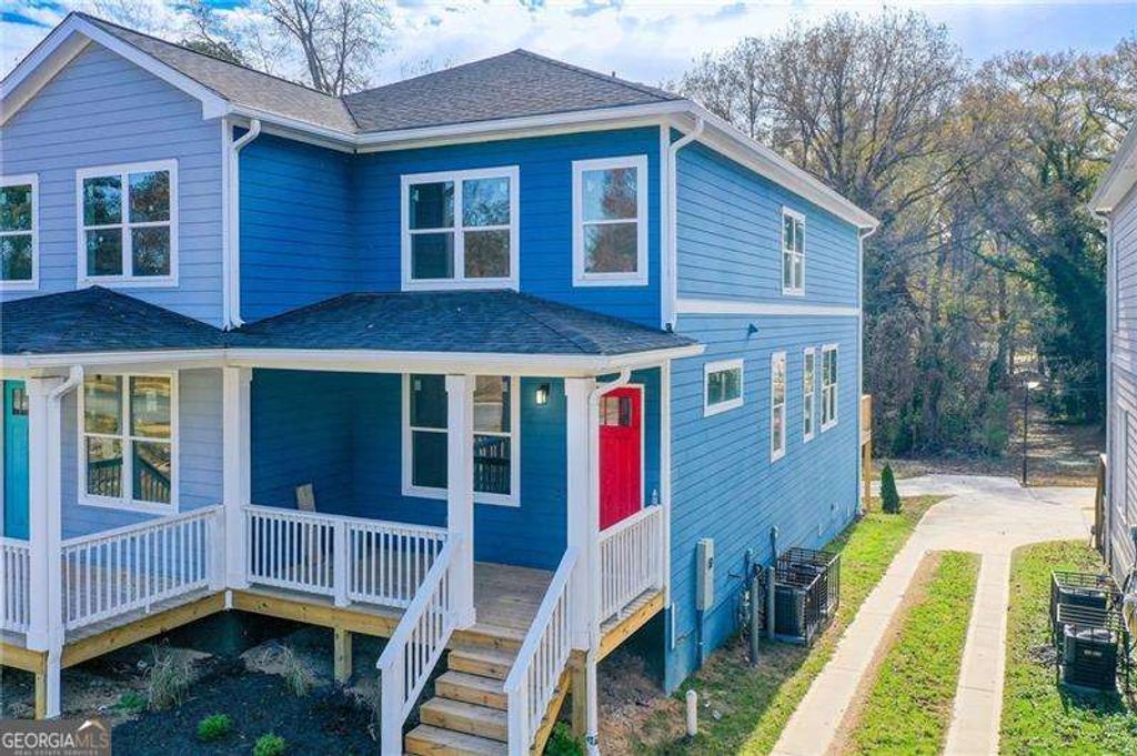 Photo of 1236 Oakland Terrace SW #A, Atlanta, GA 30310 (MLS # 10688974)