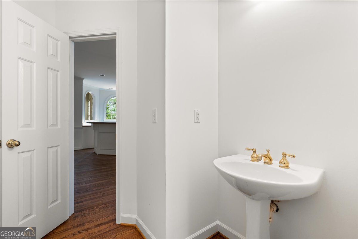 PARK BROOKE - Residential