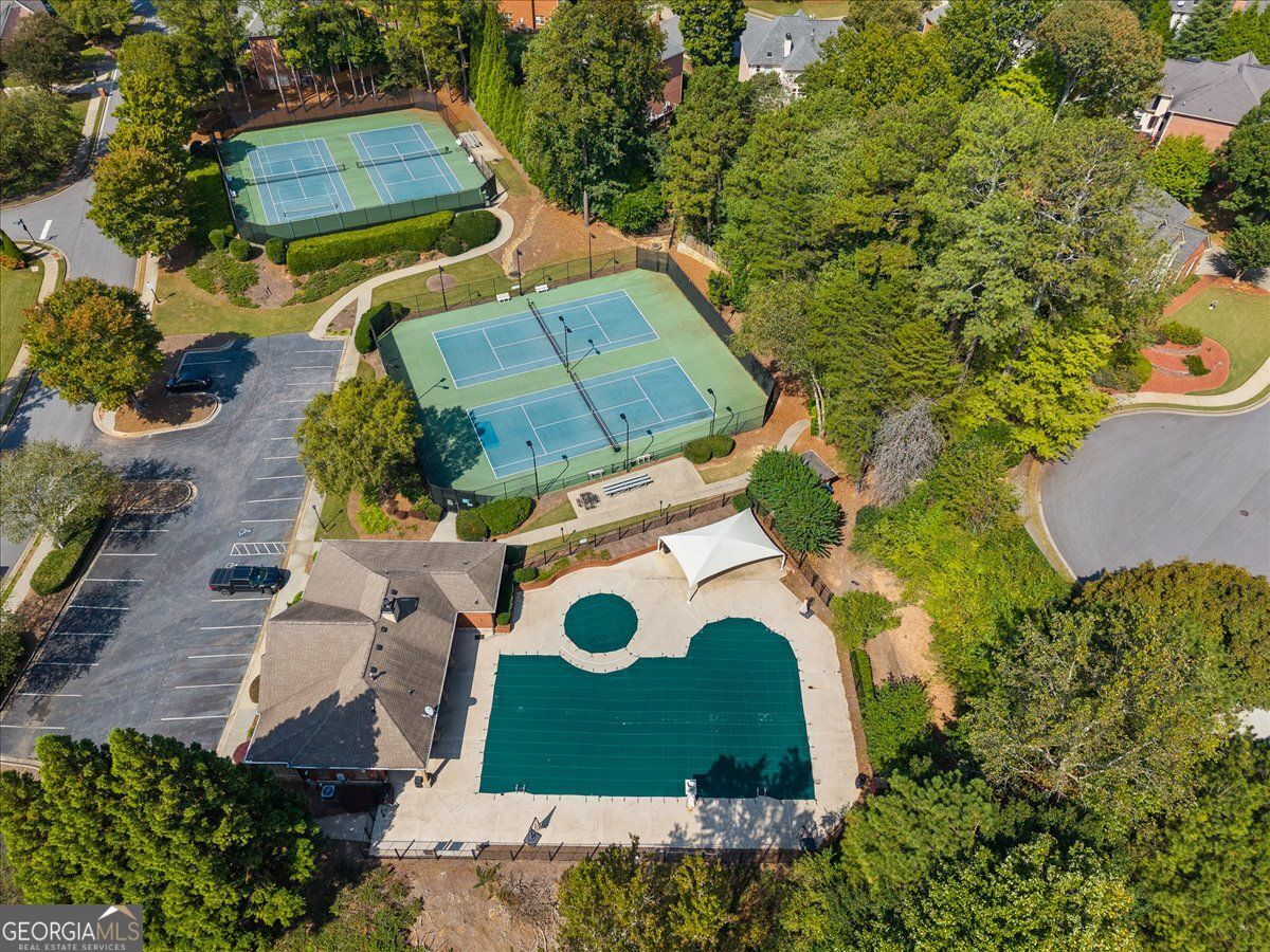 PARK BROOKE - Residential