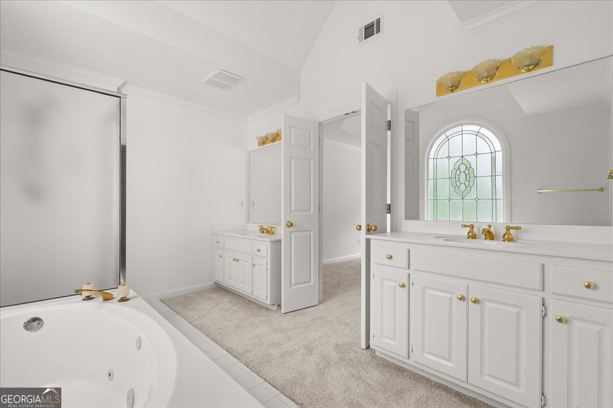 PARK BROOKE - Residential