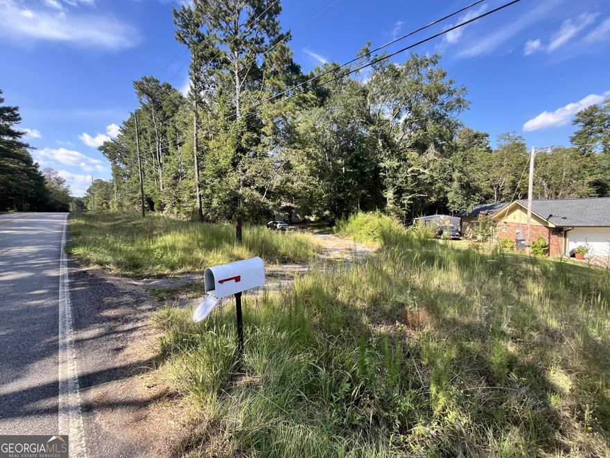 Attention Investors!    No HOA! This is a rare opportunity to own over an acre of wooded land with endless potential. Whether you're looking to flip, rent, or live in it, this property could be your next big win.    Tucked away in a serene, wooded setting, it offers the chance to create your own private oasis-a peaceful retreat or a profitable investment.    Opportunities like this don't come often. Act fast and make your offer today!