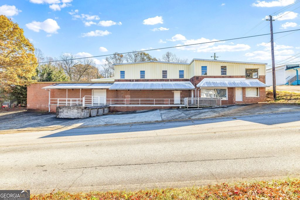 Photo of 438 Irvin Street, Cornelia, GA 30531 (MLS # 10653259)