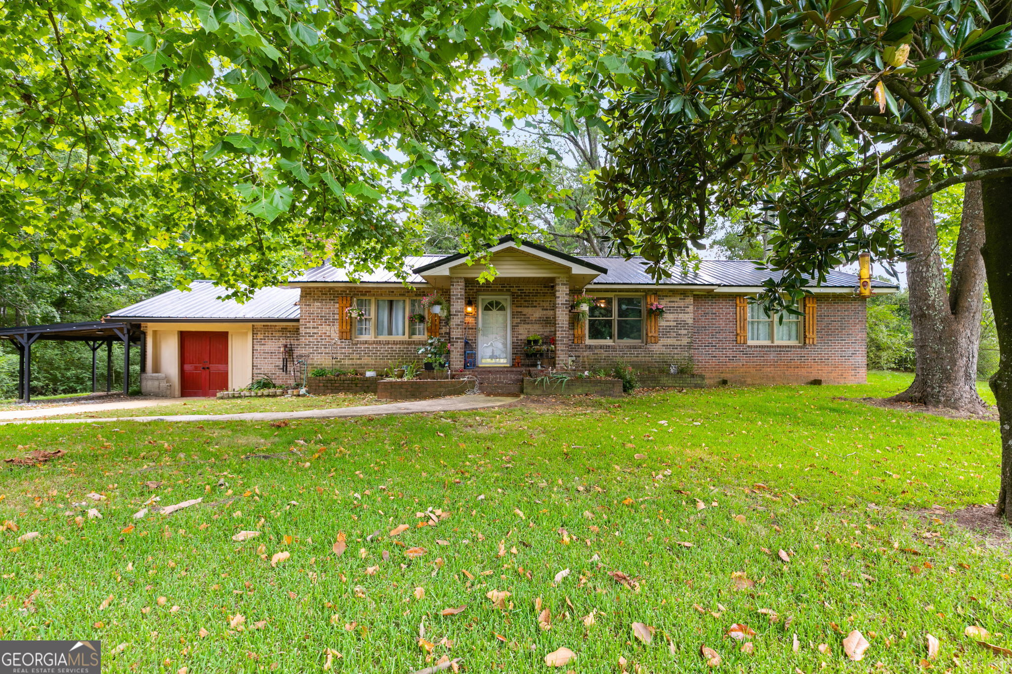 100 Cross Plains Hulett RD