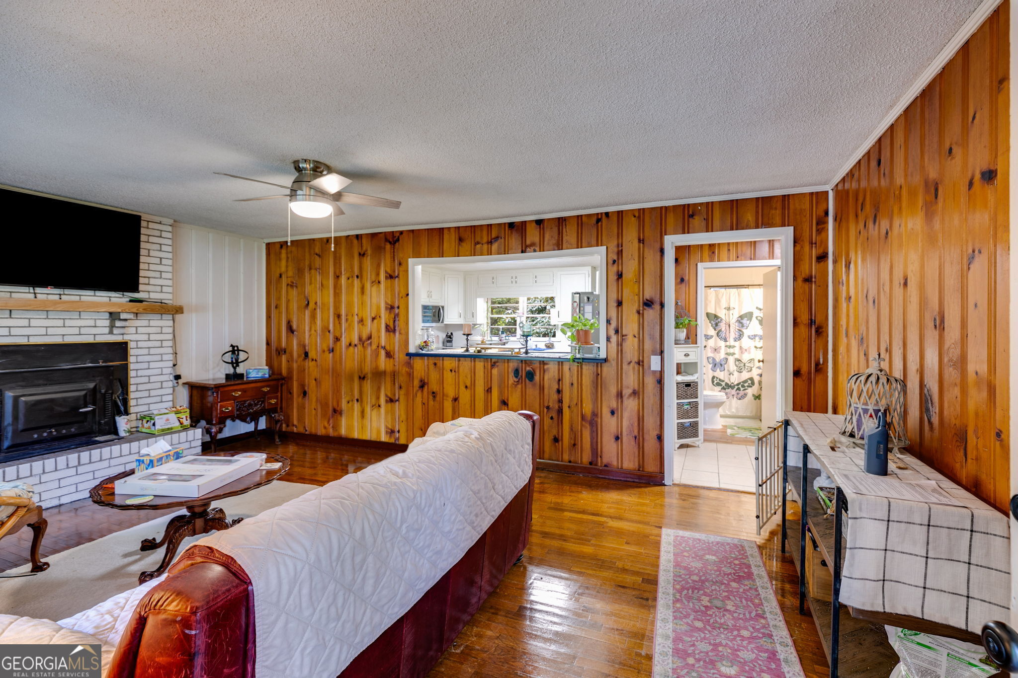 100 Cross Plains Hulett RD