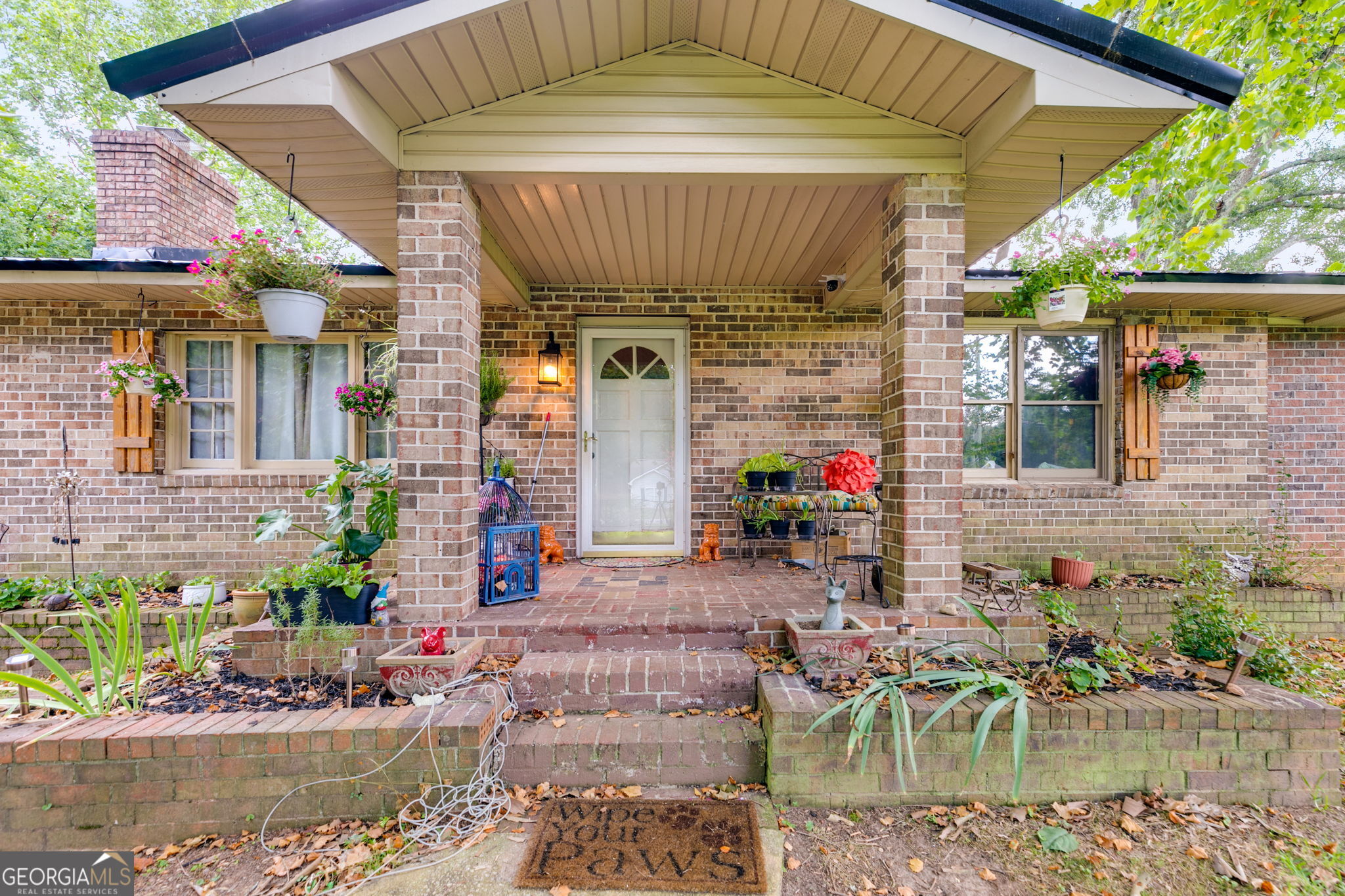 100 Cross Plains Hulett RD